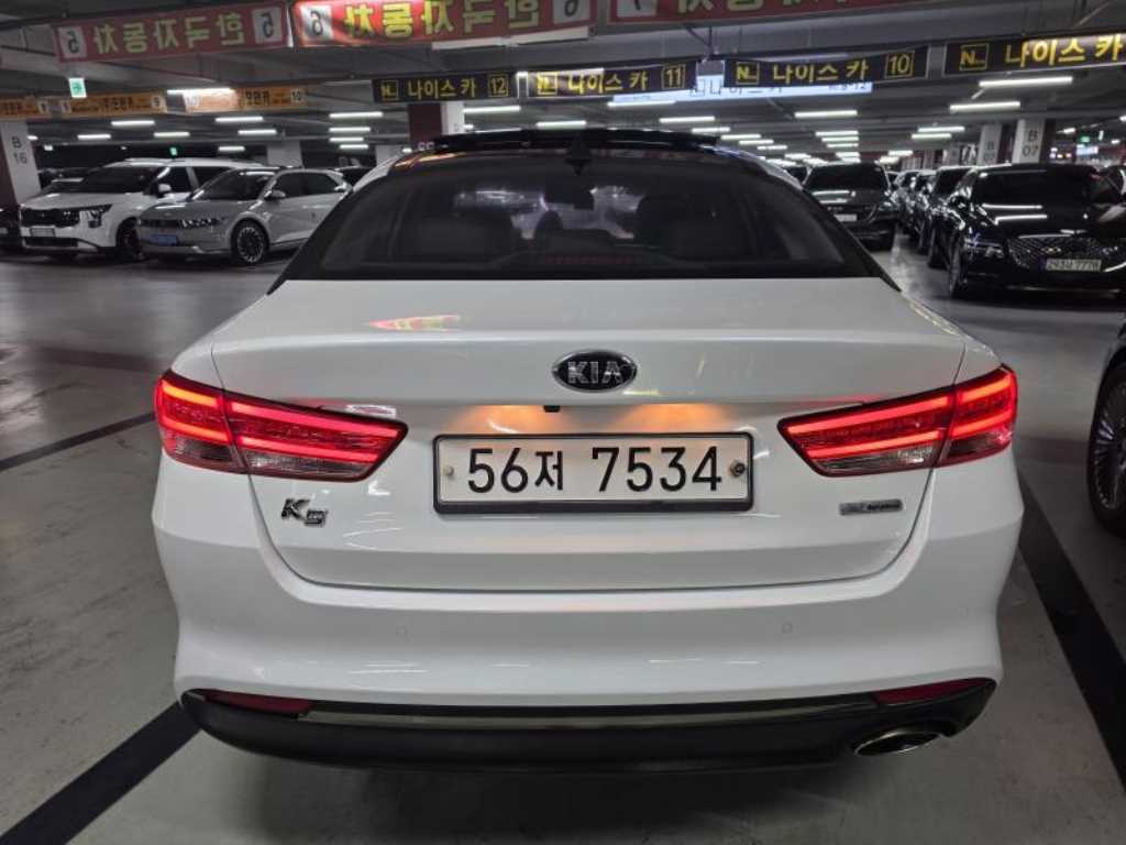 KIA K5 - Vista 3