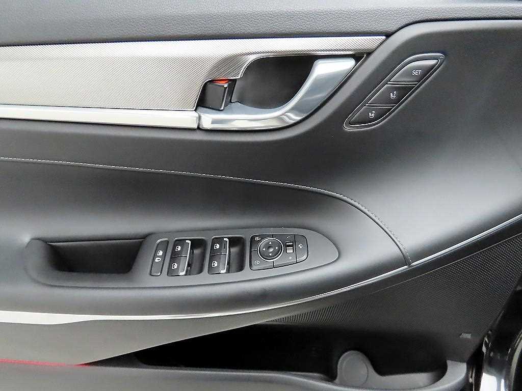 HYUNDAI Grandeur - Vista 11