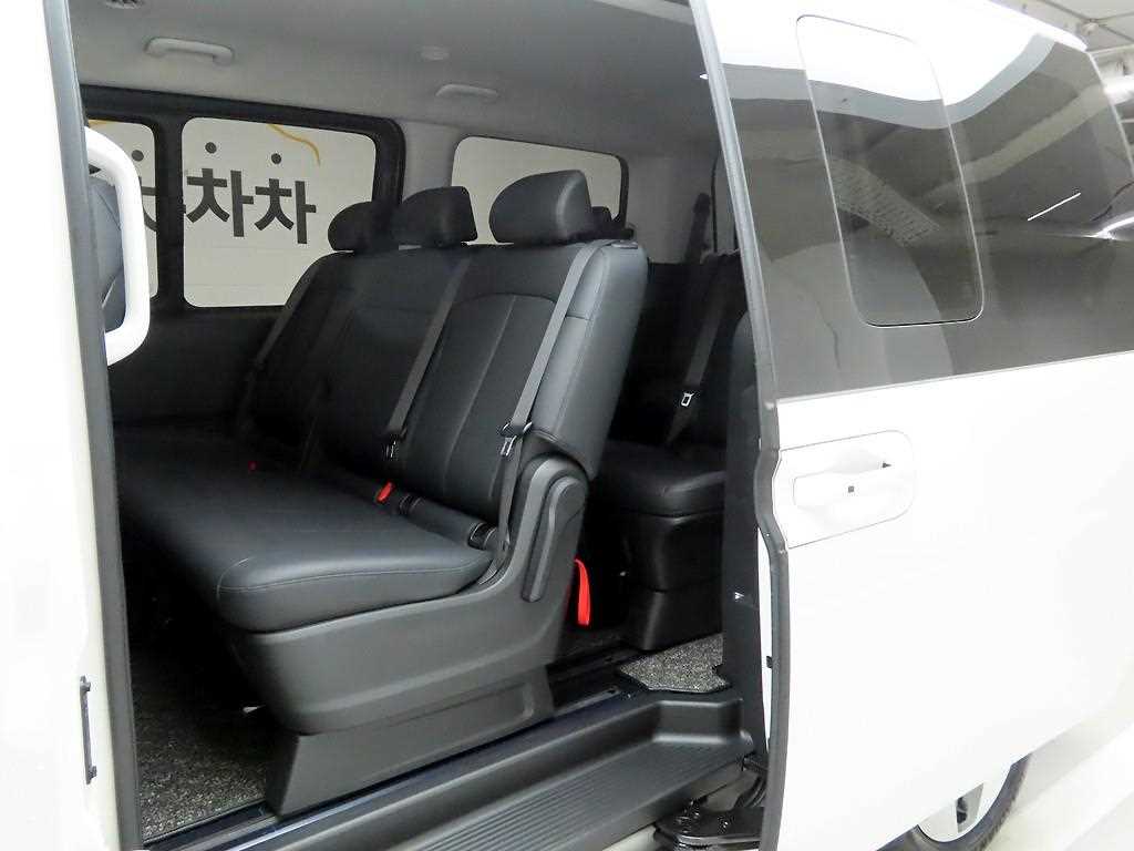 HYUNDAI Staria 2025 Blanco - Importación desde Corea - HF Imports Iquique - Foto 14