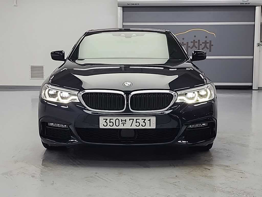 BMW 5 Series 2020 Negro - Importación desde Corea - HF Imports Iquique - Foto 1
