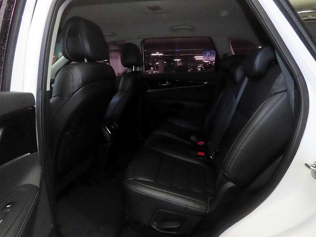 KIA Sorento - Vista 7