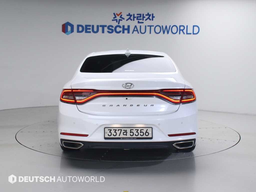 HYUNDAI Grandeur - Vista 4