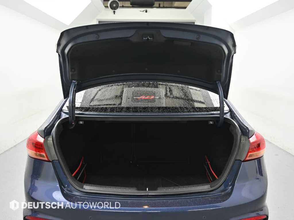 HYUNDAI Avante 2017 Azul - Importación desde Corea - HF Imports Iquique - Foto 19