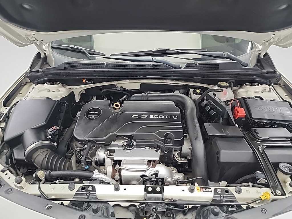 Chevrolet Malibu - Vista 5