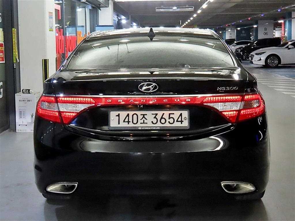 HYUNDAI Grandeur - Vista 5