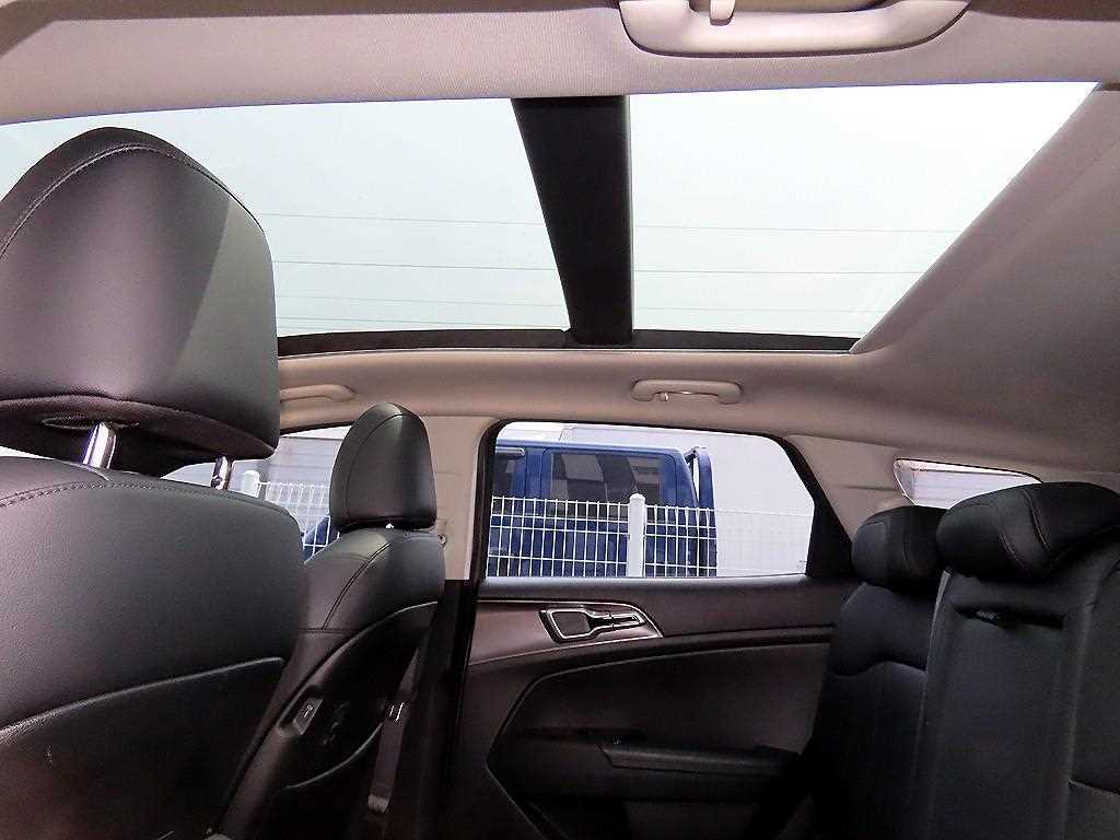 KIA Sportage 2023 Verde - Importación desde Corea - HF Imports Iquique - Foto 16