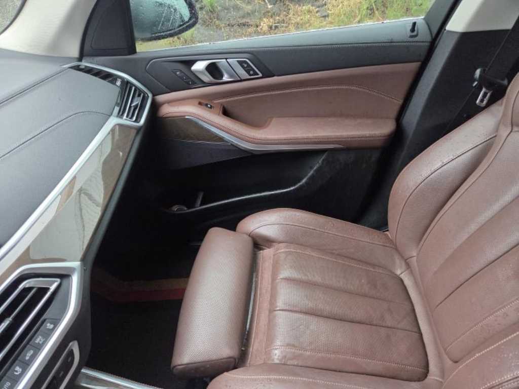 BMW X5 - Vista 6