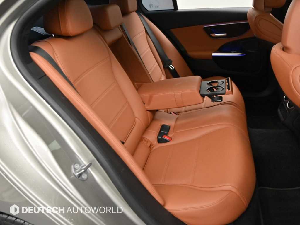 Mercedes Benz C Class - Vista 12