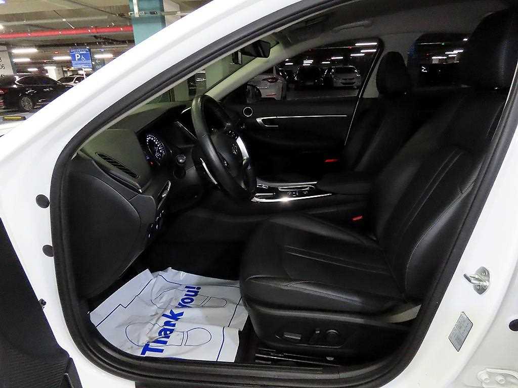 HYUNDAI Sonata - Vista 6
