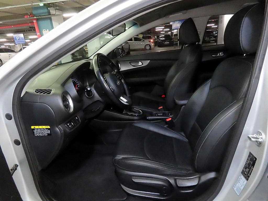 KIA K3 - Vista 6