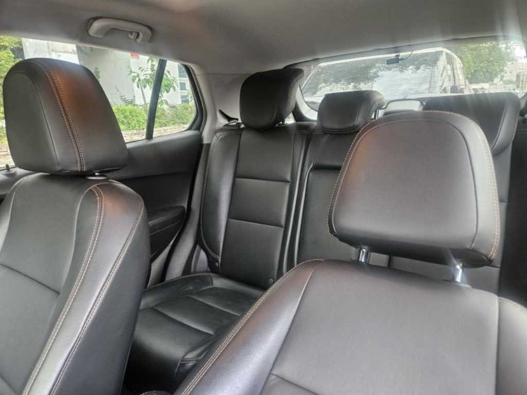 Chevrolet Trax - Vista 9