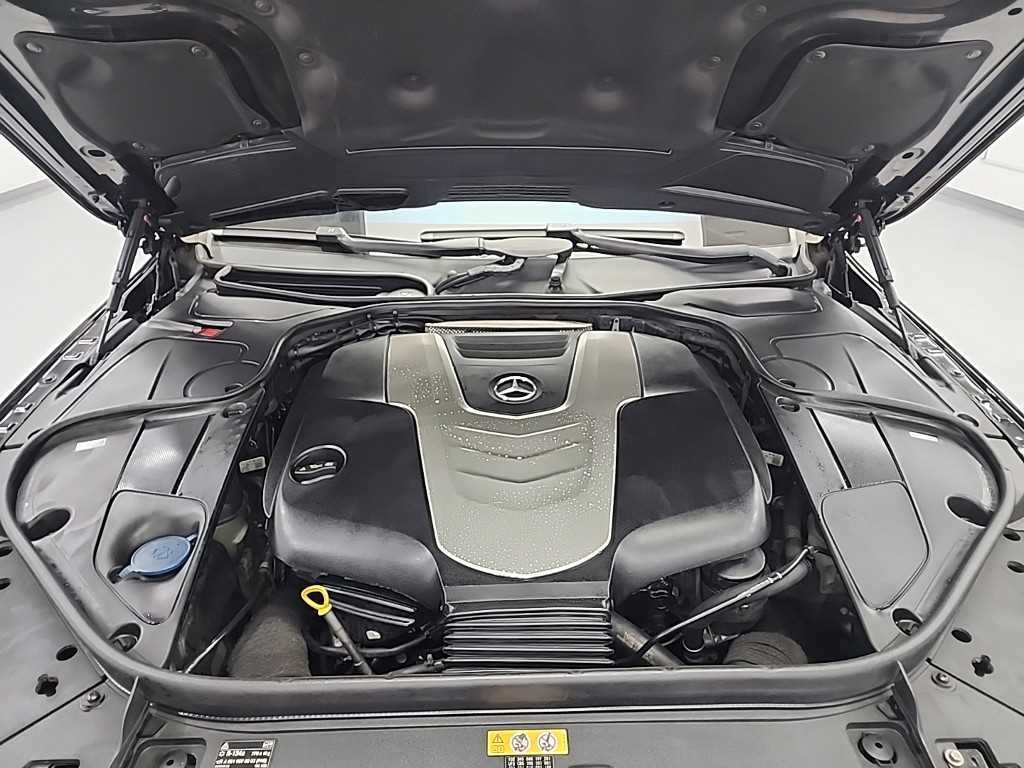 Mercedes Benz S Class - Vista 5
