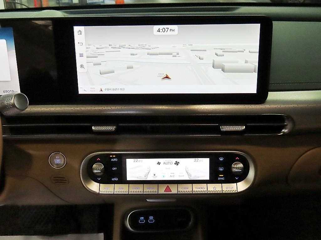 Genesis GV60 - Vista 11
