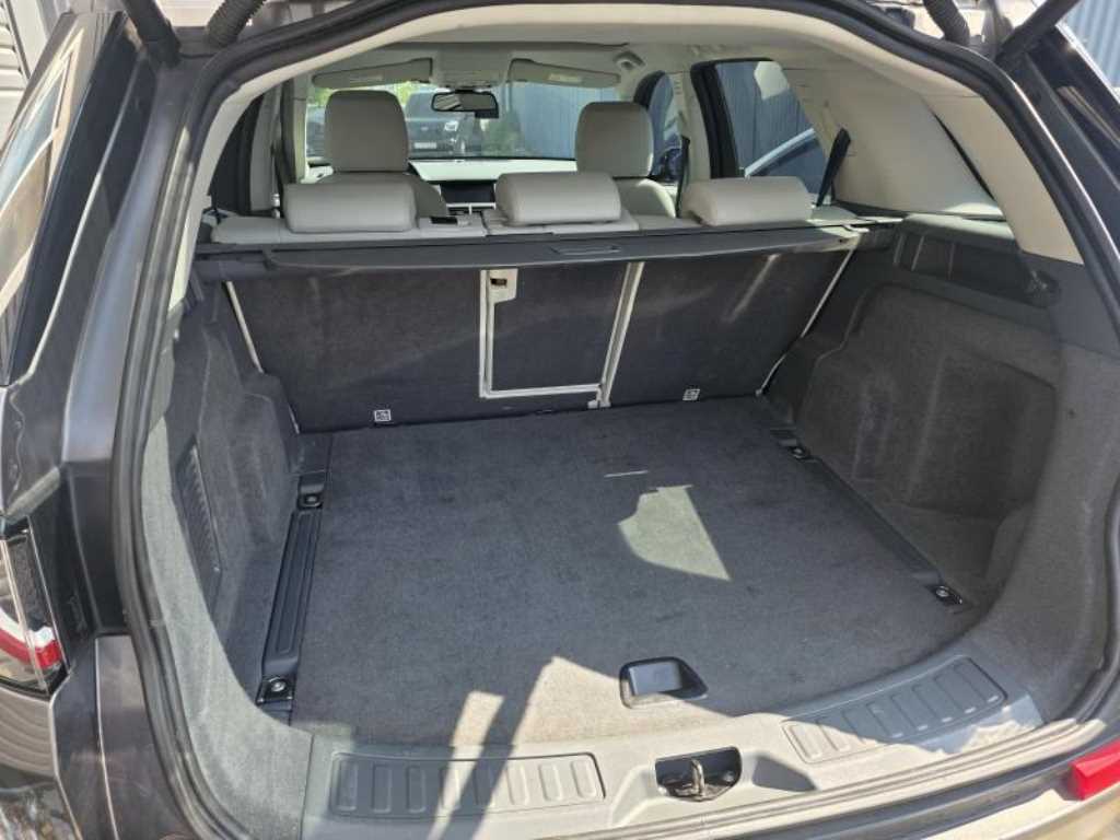 Land Rover Discovery Sports - Vista 8