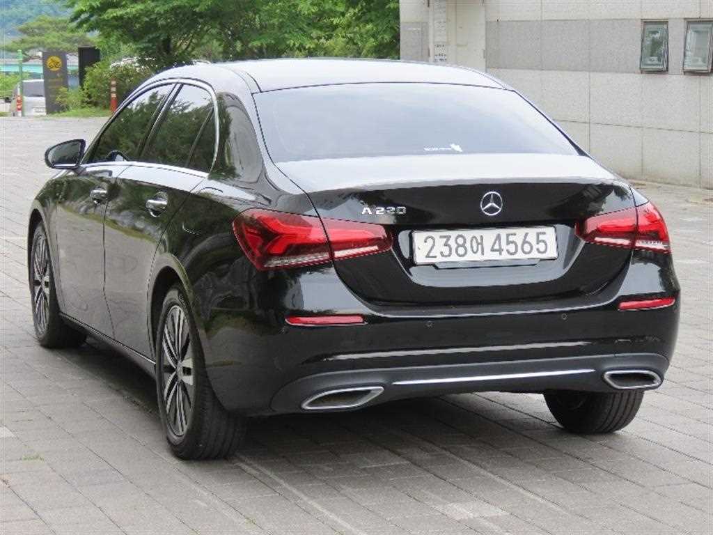 Mercedes Benz A Class - Vista 4