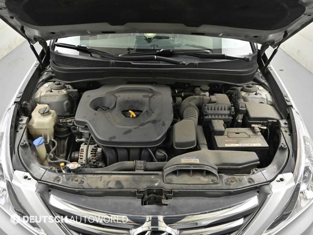 HYUNDAI Sonata - Vista 6