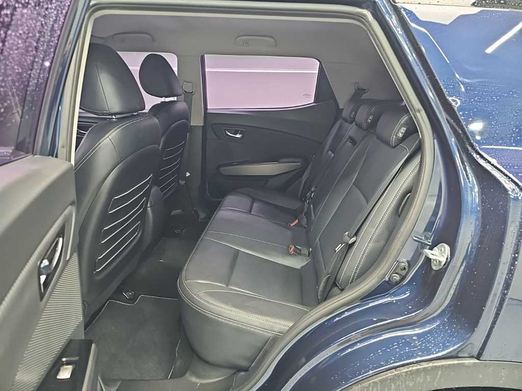 Ssangyong Tivoli - Vista 12