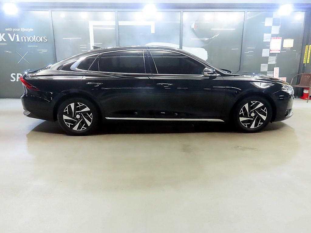 HYUNDAI Grandeur - Vista 3