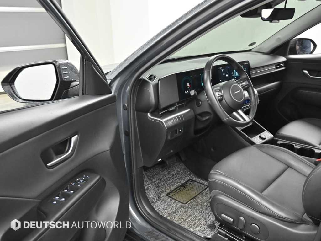 HYUNDAI Kona - Vista 11