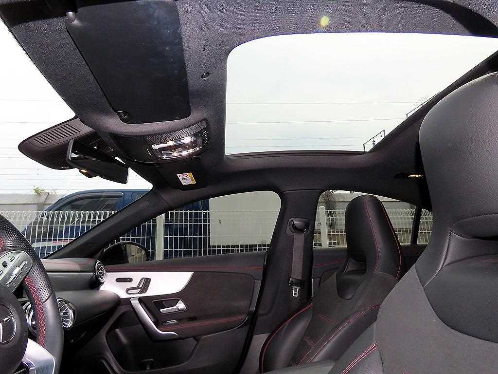 Mercedes Benz CLA Class 2020 Negro - Importación desde Corea - HF Imports Iquique - Foto 18