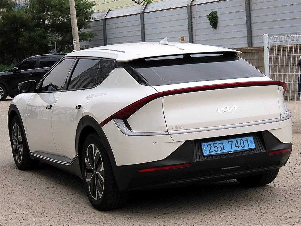 KIA EV6 - Vista 3
