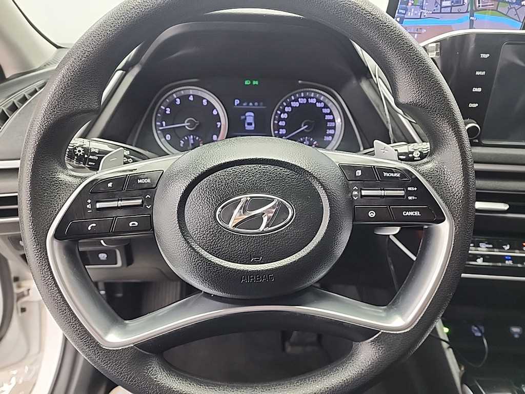 HYUNDAI Sonata - Vista 9