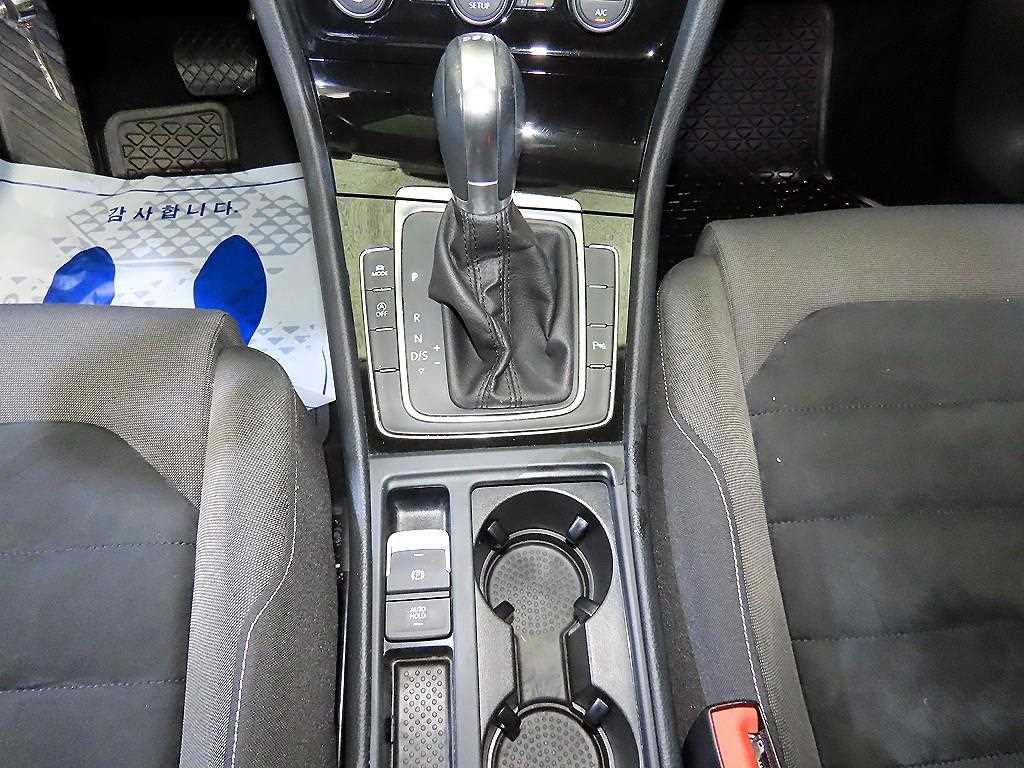 Volkswagen Golf 2014 Blanco - Importación desde Corea - HF Imports Iquique - Foto 19