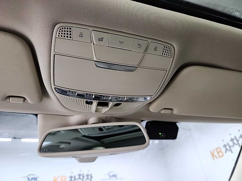 Mercedes Benz C Class 2017 Plateado - Importación desde Corea - HF Imports Iquique - Foto 17