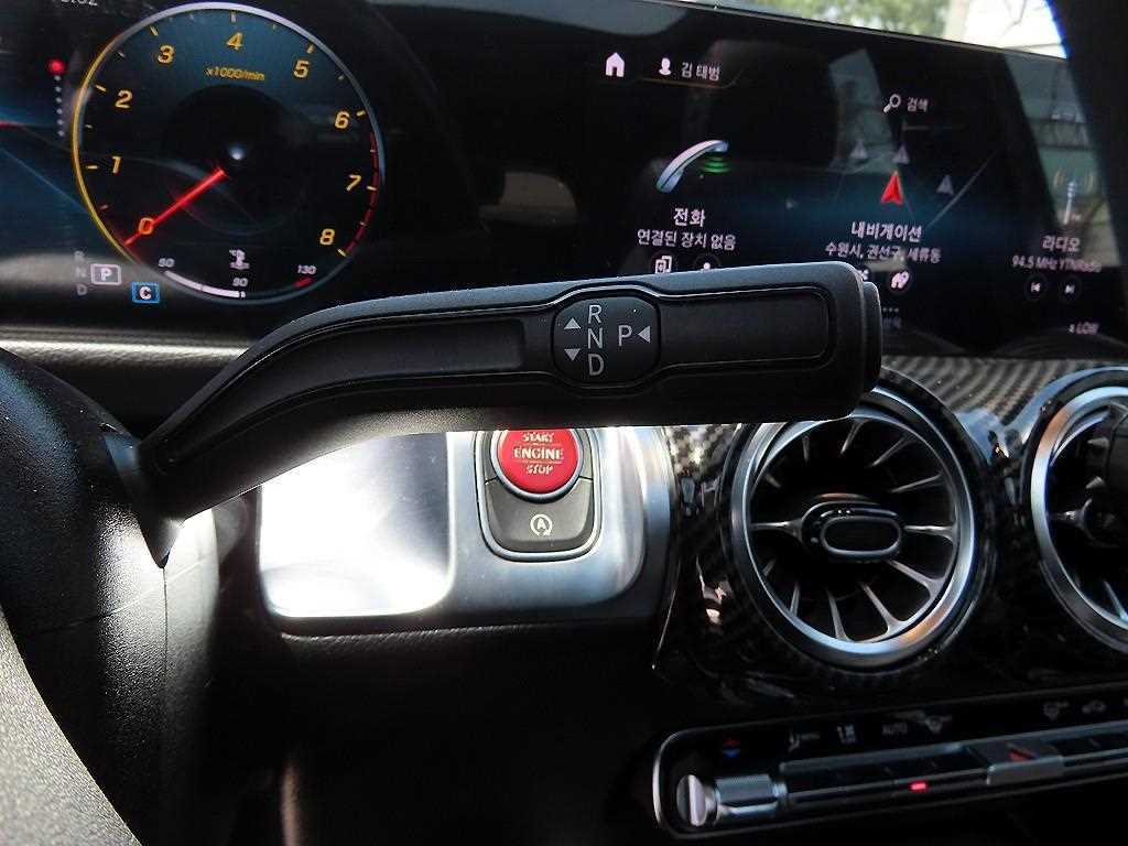 Mercedes Benz GLB Class - Vista 10