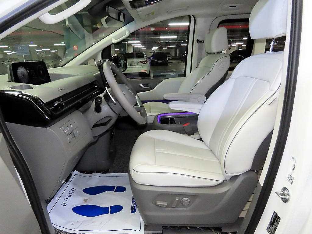 HYUNDAI Staria - Vista 6