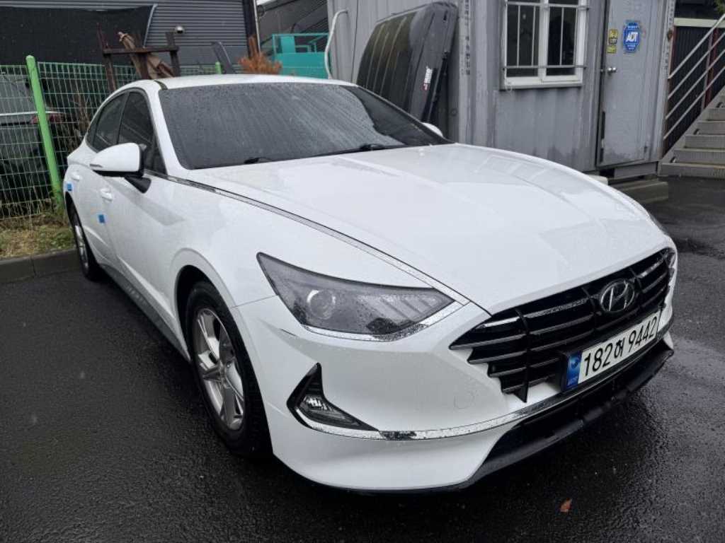 HYUNDAI Sonata - Vista 2
