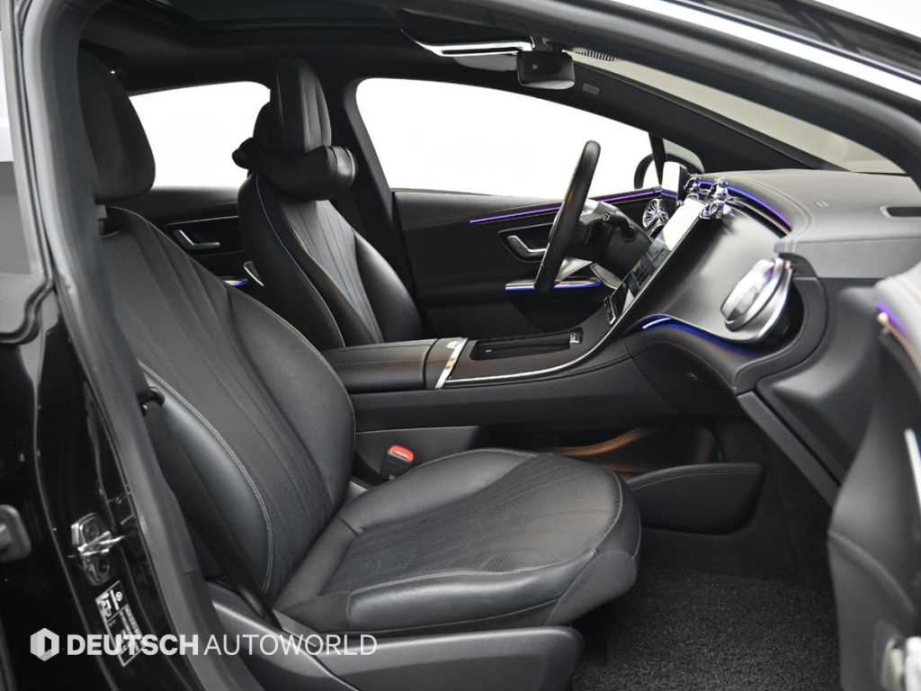 Mercedes Benz EQE - Vista 10