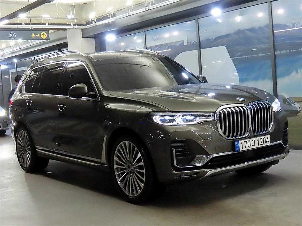 BMW X7 2022 Gold color - Importación desde Corea - HF Imports Iquique - Foto 1