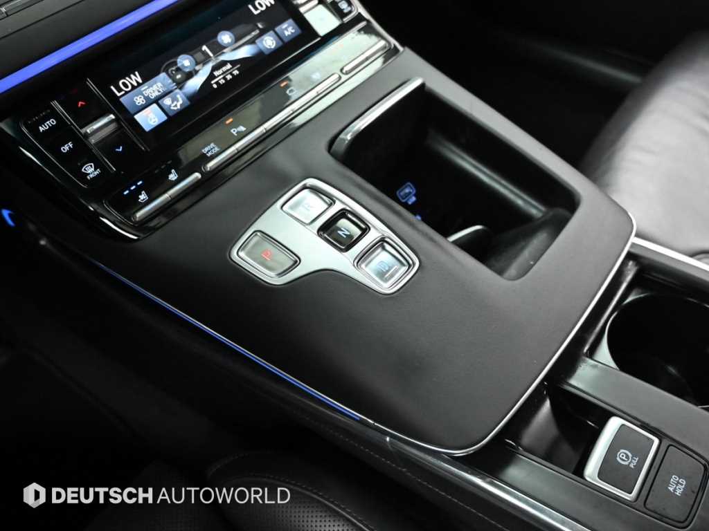 HYUNDAI Grandeur - Vista 9