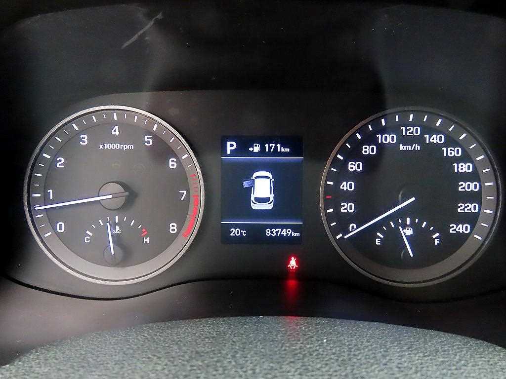 HYUNDAI Tucson - Vista 9