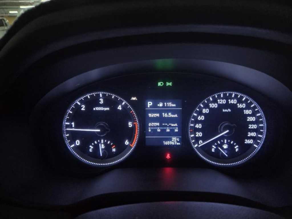 HYUNDAI Grandeur - Vista 10