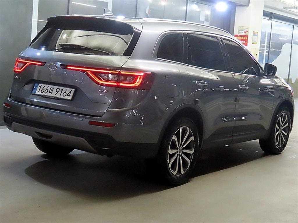 SAMSUNG QM6 - Vista 4