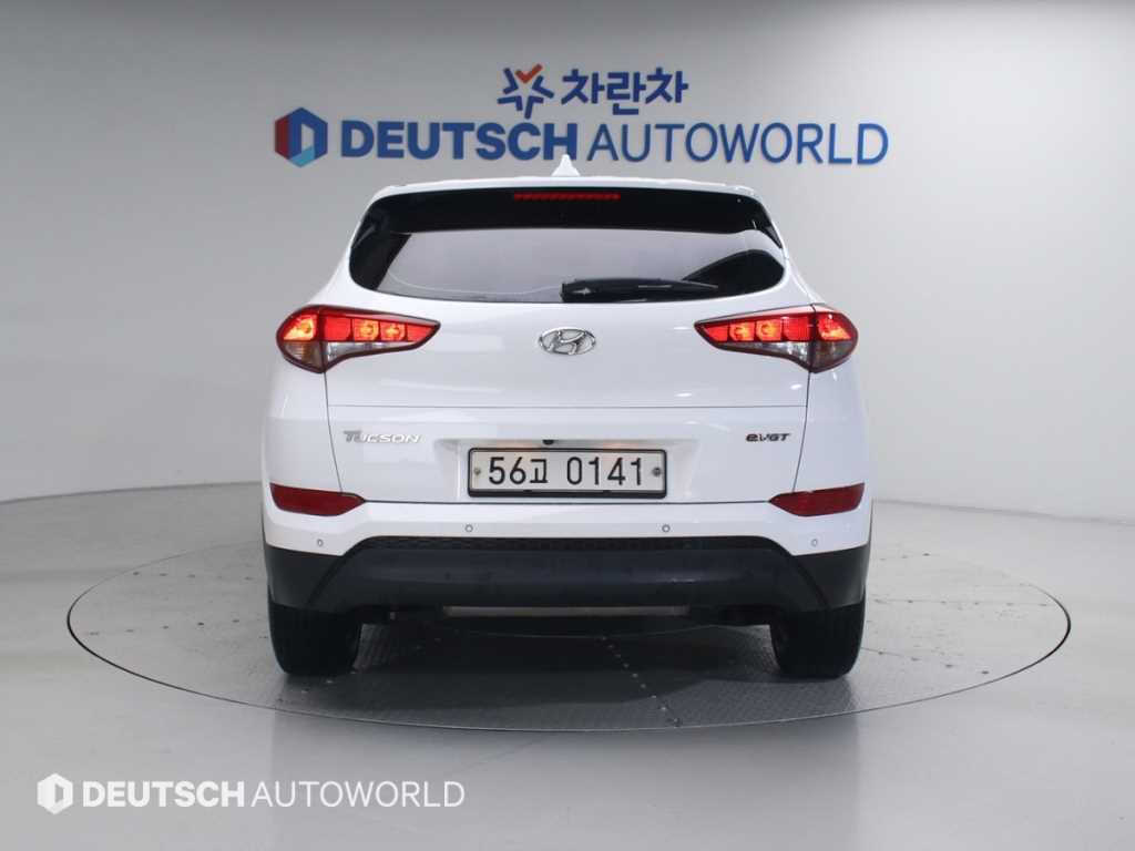 HYUNDAI Tucson - Vista 4