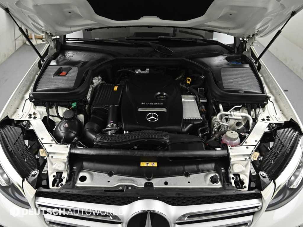 Mercedes Benz GLC Class - Vista 6