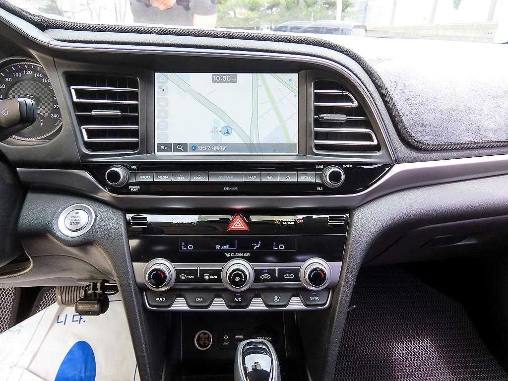 HYUNDAI Avante 2019 - Importación desde Corea - HF Imports Iquique - Foto 13