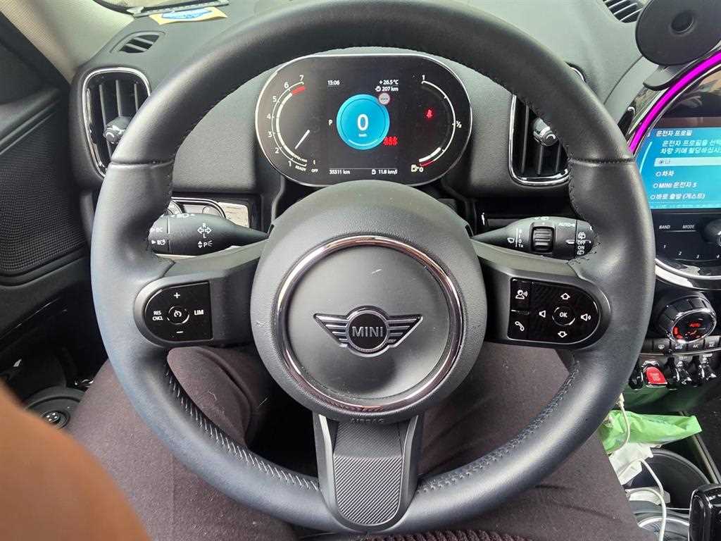 Mini Countryman 2022 Negro - Importación desde Corea - HF Imports Iquique - Foto 13
