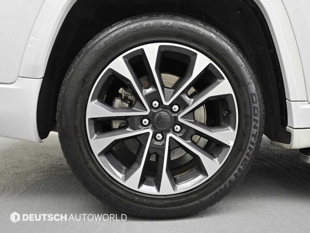 Jeep Cherokee - Vista 6