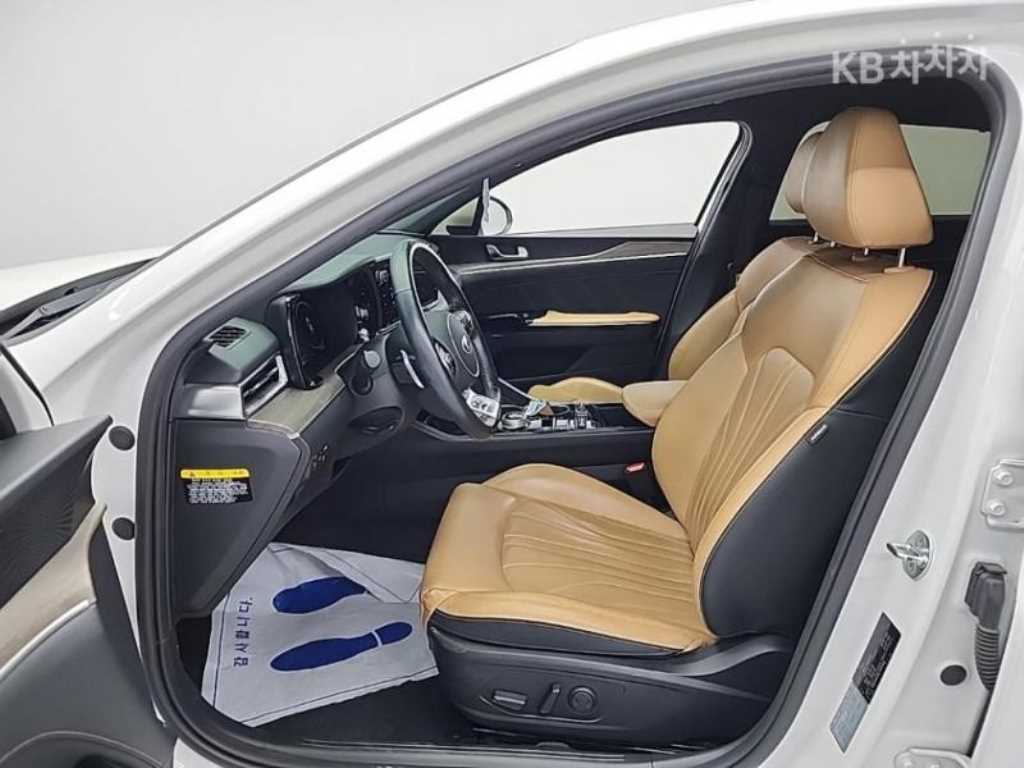 KIA K5 - Vista 10