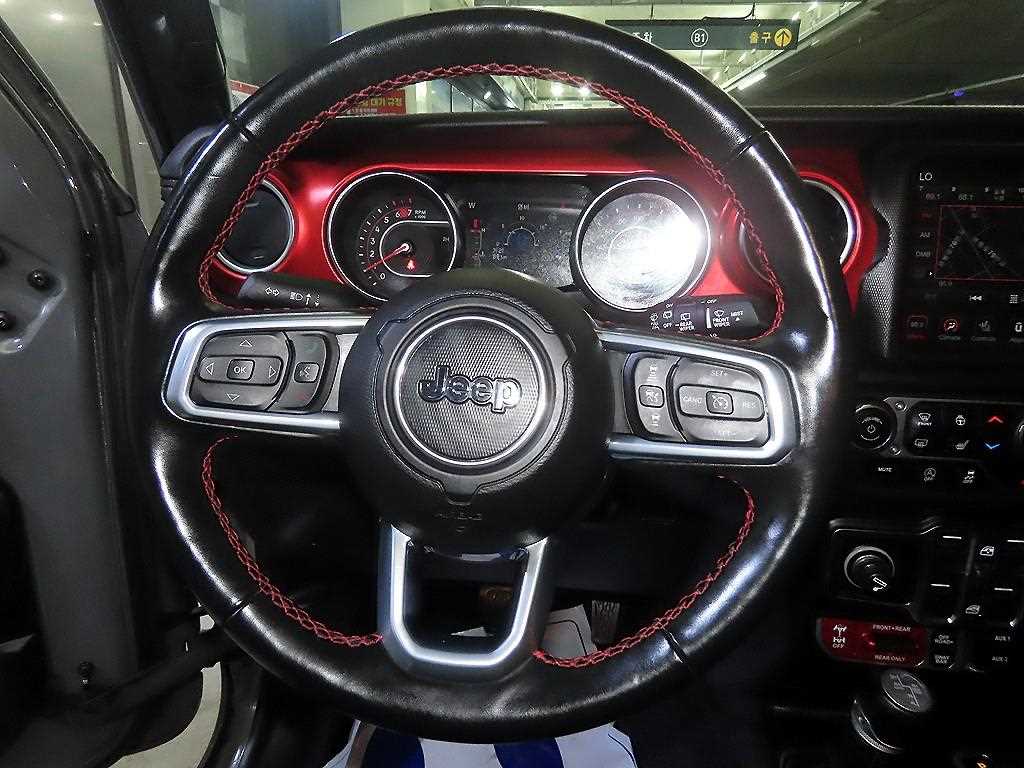 Jeep Wrangler - Vista 8