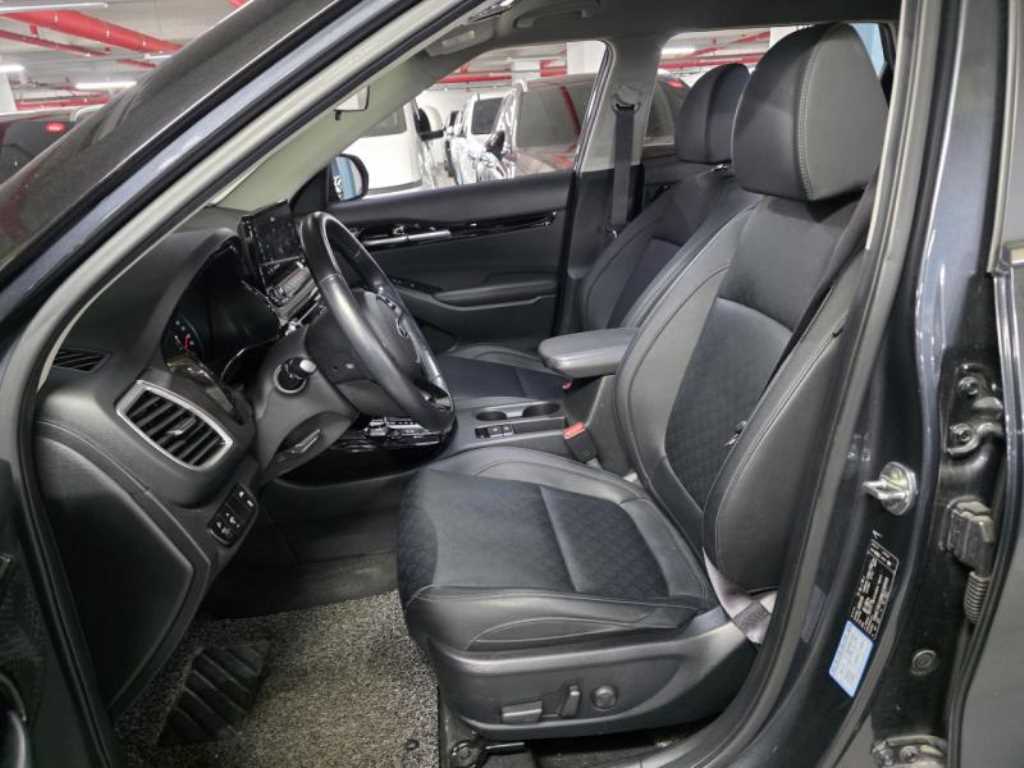 KIA Seltos - Vista 8