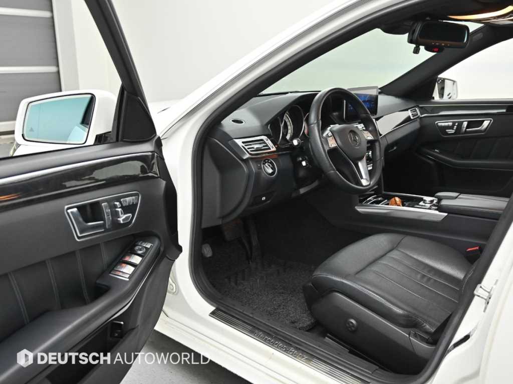 Mercedes Benz E class - Vista 11