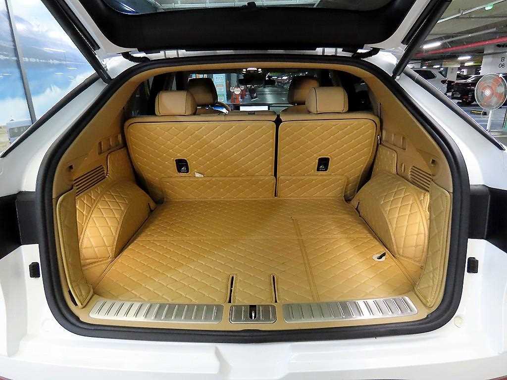Genesis GV60 2022 Blanco - Importación desde Corea - HF Imports Iquique - Foto 16
