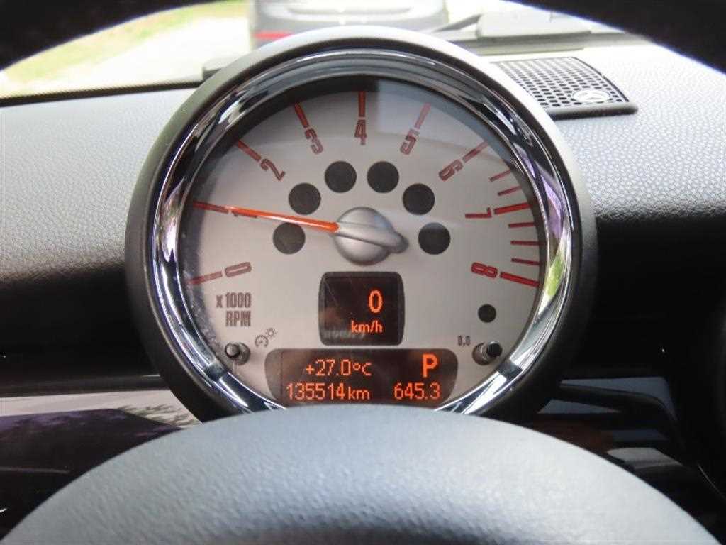 Mini Clubman - Vista 5