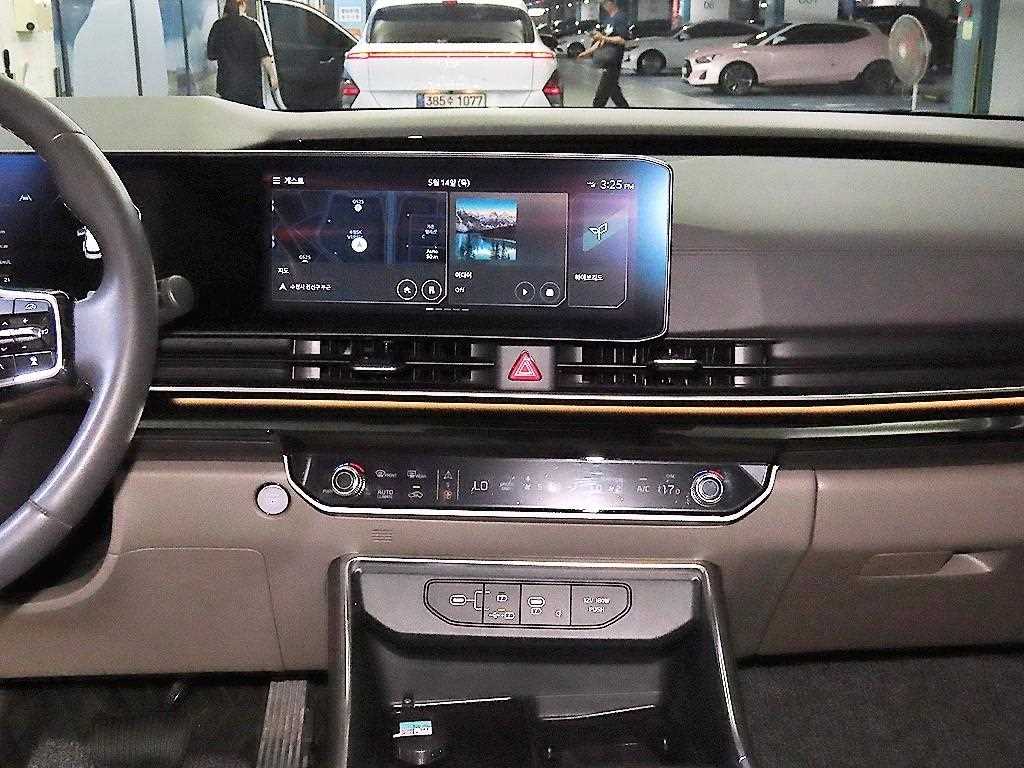 KIA Carnival - Vista 11