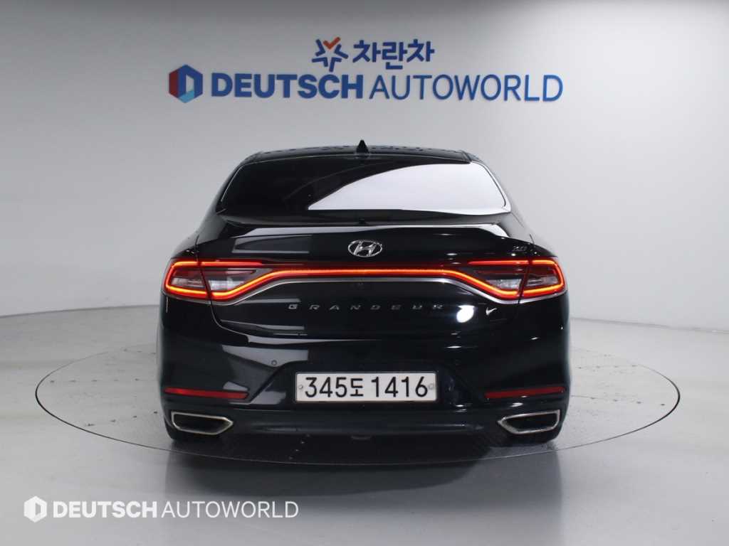 HYUNDAI Grandeur - Vista 4